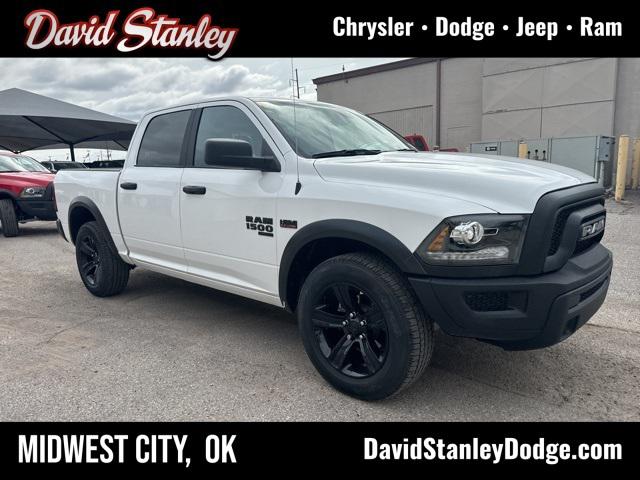 2024 RAM Ram 1500 Classic RAM 1500 CLASSIC WARLOCK CREW CAB 4X2 57 BOX