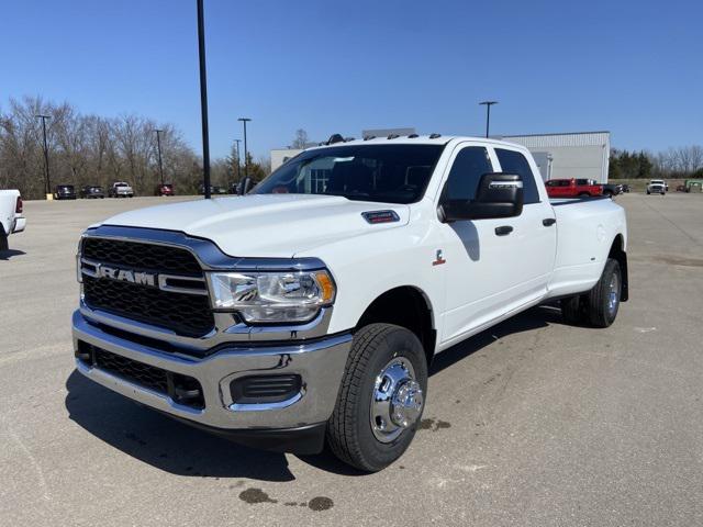 2024 RAM Ram 3500 RAM 3500 TRADESMAN CREW CAB 4X4 8 BOX