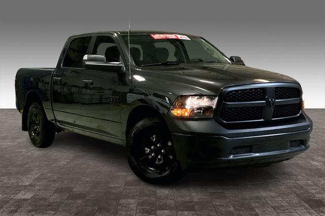 2024 RAM Ram 1500 Classic RAM 1500 CLASSIC TRADESMAN CREW CAB 4X2 57 BOX