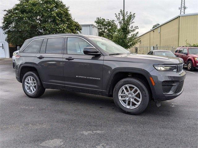 2024 Jeep Grand Cherokee GRAND CHEROKEE LAREDO X 4X4