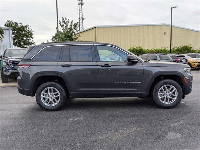 2024 Jeep Grand Cherokee GRAND CHEROKEE LAREDO X 4X4