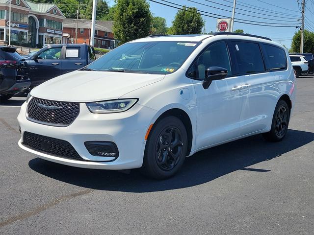 2024 Chrysler Pacifica Hybrid PACIFICA PLUG-IN HYBRID PREMIUM S APPEARANCE