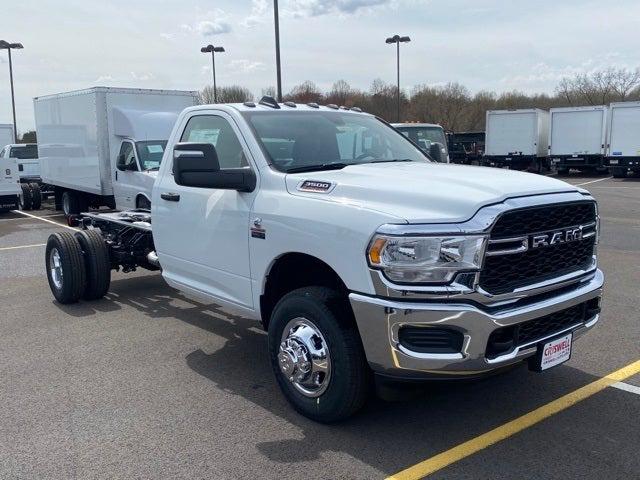 2024 RAM Ram 3500 Chassis Cab RAM 3500 TRADESMAN CHASSIS REGULAR CAB 4X2 84 CA