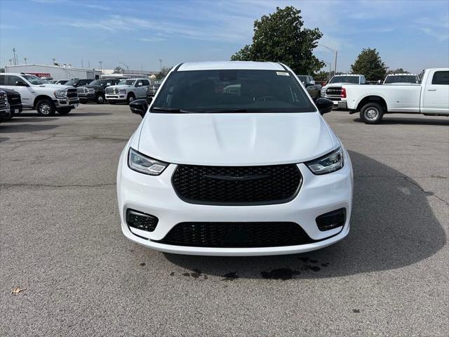 2024 Chrysler Pacifica Hybrid PACIFICA PLUG-IN HYBRID S APPEARANCE