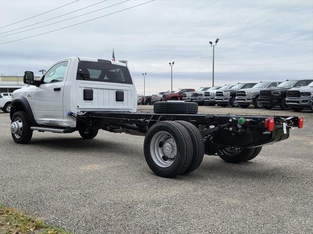 2024 RAM Ram 5500 Chassis Cab RAM 5500 TRADESMAN CHASSIS REGULAR CAB 4X2 108 CA