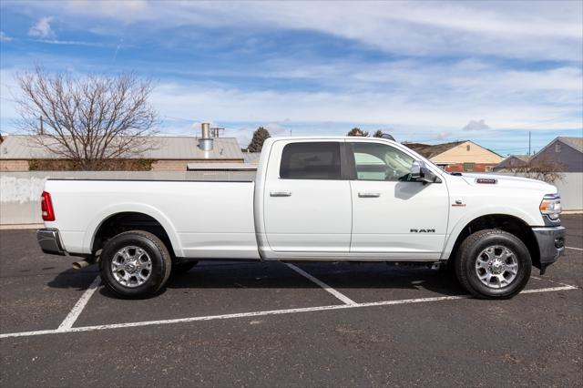 2020 RAM 3500 Laramie Crew Cab 4x4 8 Box