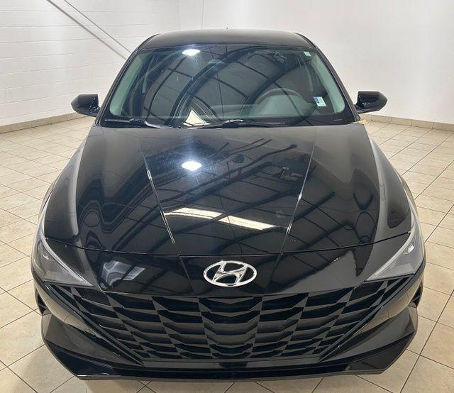 2023 Hyundai Elantra SE