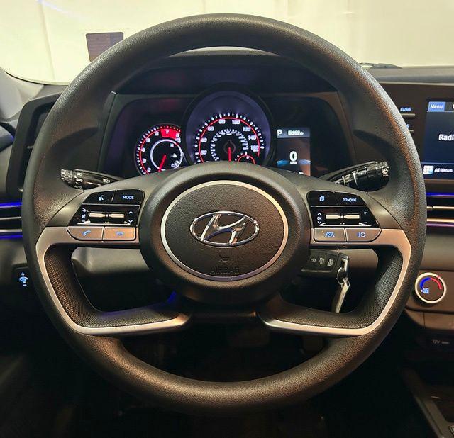 2023 Hyundai Elantra SE