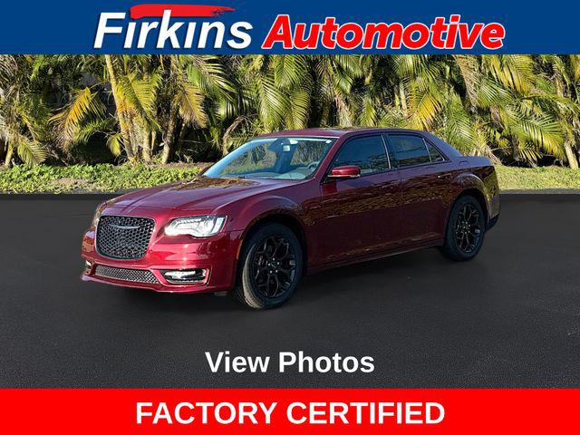 2022 Chrysler 300 Touring L AWD