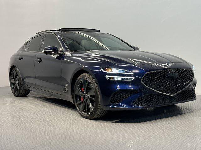 2023 Genesis G70