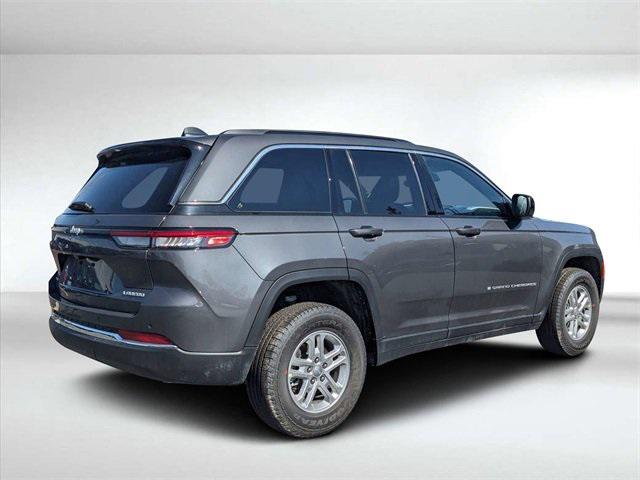 2024 Jeep Grand Cherokee GRAND CHEROKEE LAREDO 4X4