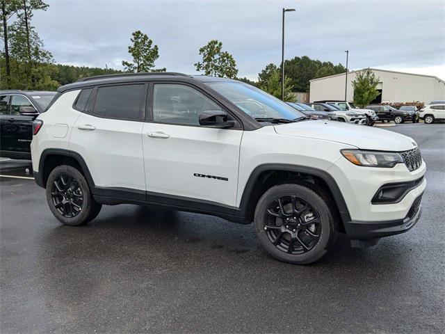 2024 Jeep Compass COMPASS LATITUDE 4X4