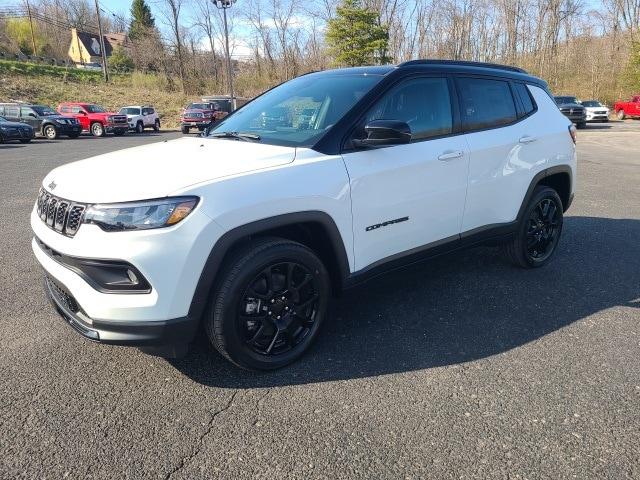 2024 Jeep Compass COMPASS LATITUDE 4X4