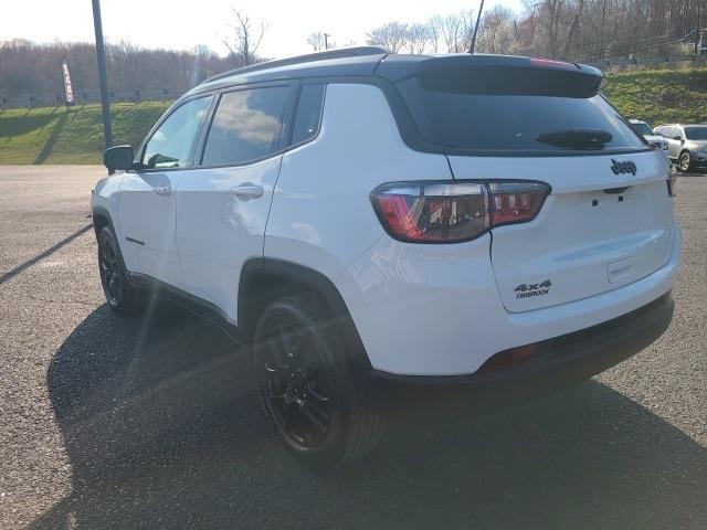 2024 Jeep Compass COMPASS LATITUDE 4X4