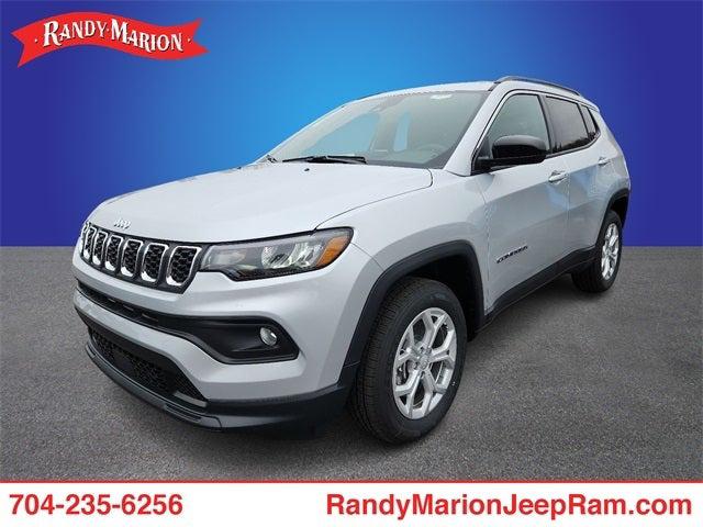 2024 Jeep Compass COMPASS LATITUDE 4X4