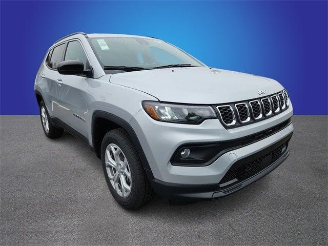 2024 Jeep Compass COMPASS LATITUDE 4X4