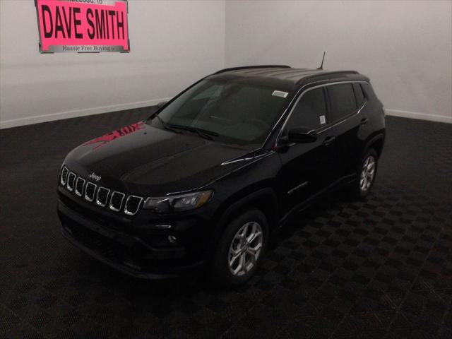 2024 Jeep Compass COMPASS LATITUDE 4X4