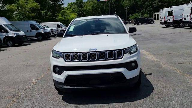 2024 Jeep Compass COMPASS LATITUDE 4X4