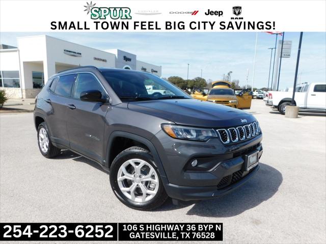 2024 Jeep Compass COMPASS LATITUDE 4X4