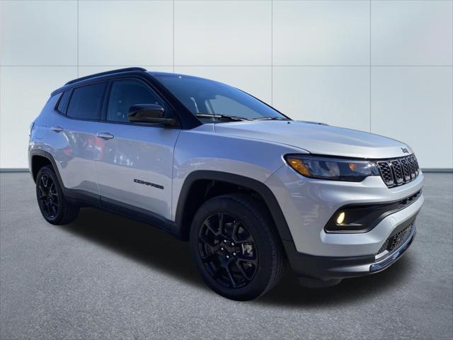 2024 Jeep Compass COMPASS LATITUDE 4X4