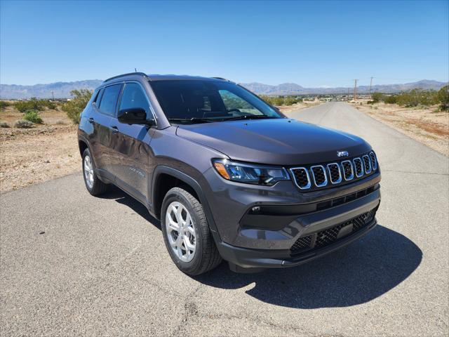 2024 Jeep Compass COMPASS LATITUDE 4X4