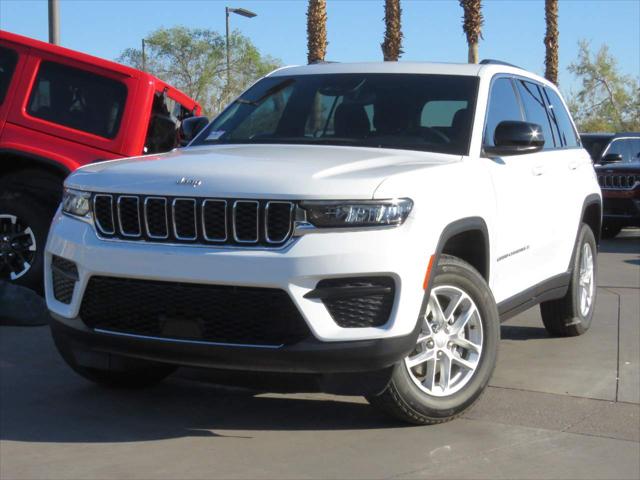 2024 Jeep Grand Cherokee GRAND CHEROKEE LAREDO X 4X4