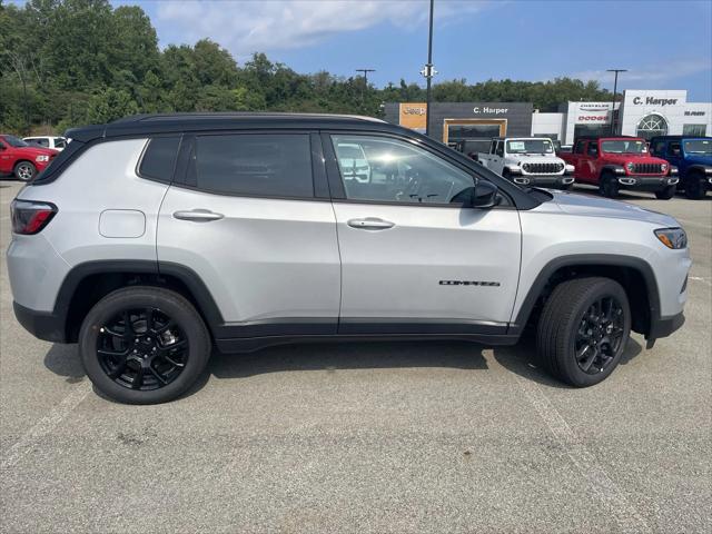 2024 Jeep Compass COMPASS LATITUDE 4X4