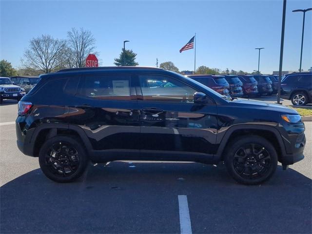 2024 Jeep Compass COMPASS LATITUDE 4X4