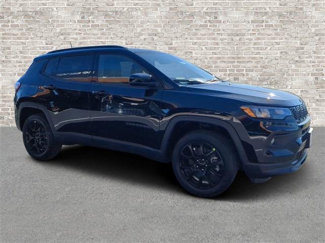 2024 Jeep Compass COMPASS LATITUDE 4X4