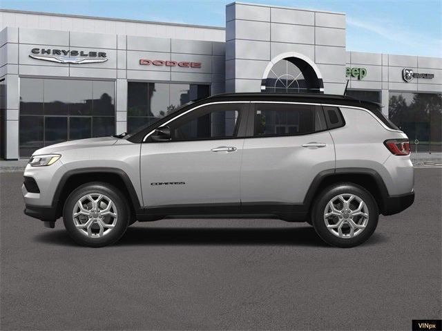 2024 Jeep Compass COMPASS LATITUDE 4X4