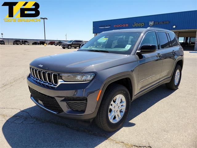 2024 Jeep Grand Cherokee GRAND CHEROKEE LAREDO 4X4