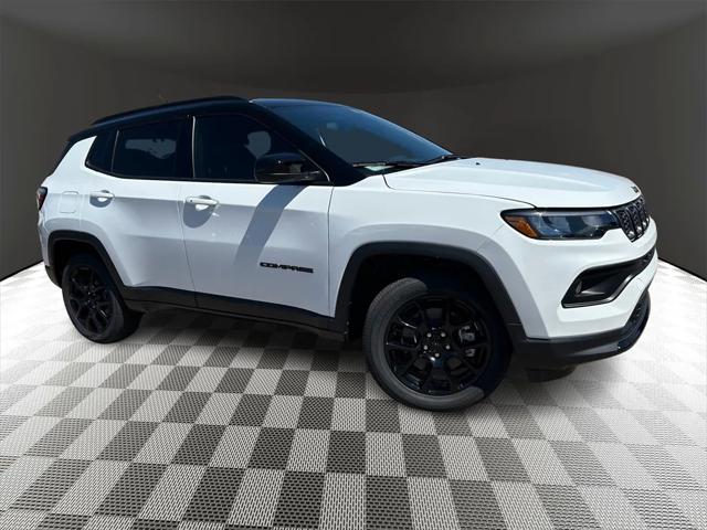 2024 Jeep Compass COMPASS LATITUDE 4X4