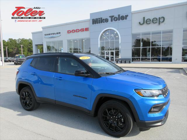 2024 Jeep Compass COMPASS LATITUDE 4X4