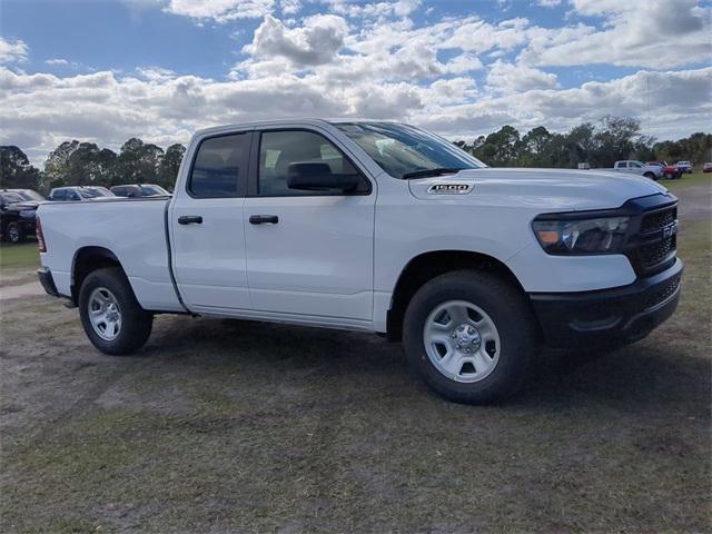 2024 RAM Ram 1500 RAM 1500 TRADESMAN QUAD CAB 4X4 64 BOX