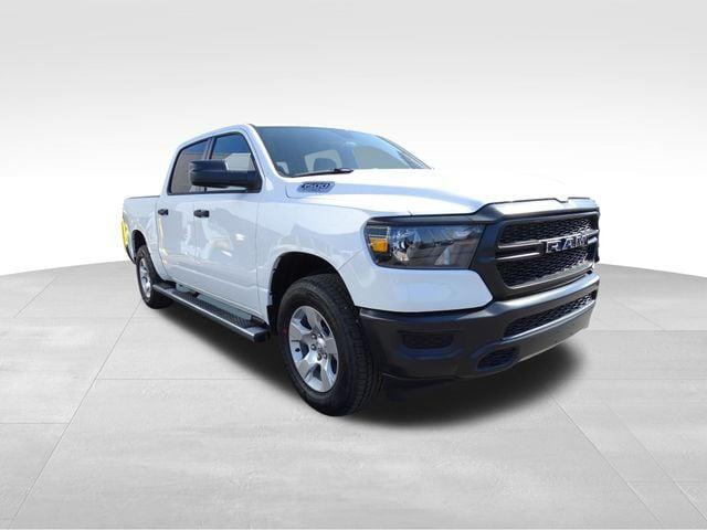 2024 RAM Ram 1500 RAM 1500 TRADESMAN CREW CAB 4X4 57 BOX