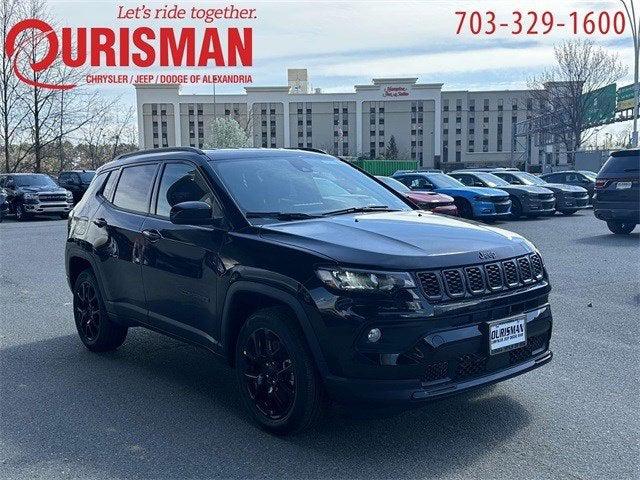 2024 Jeep Compass COMPASS LATITUDE 4X4