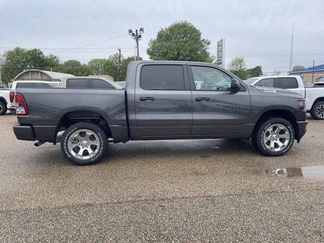 2024 RAM Ram 1500 RAM 1500 TRADESMAN CREW CAB 4X4 57 BOX