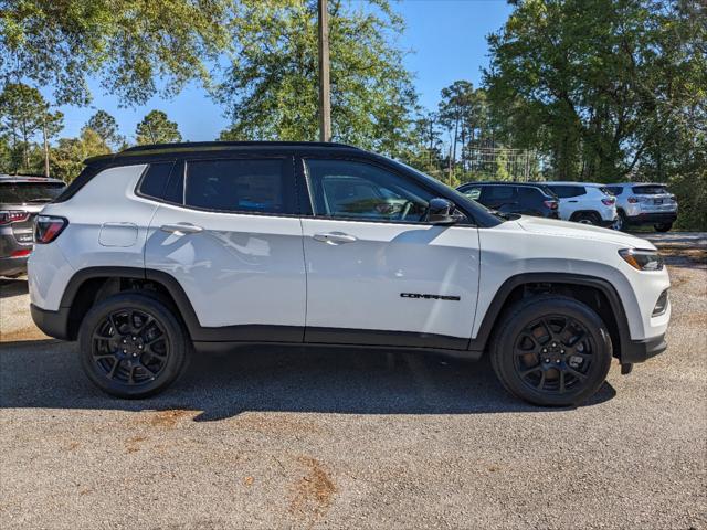 2024 Jeep Compass COMPASS LATITUDE 4X4