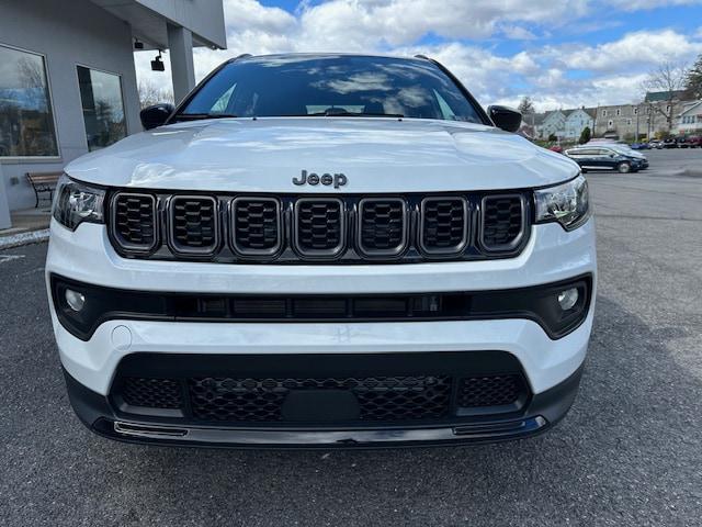 2024 Jeep Compass COMPASS LATITUDE 4X4