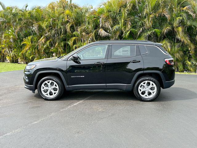 2024 Jeep Compass COMPASS LATITUDE 4X4