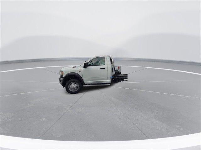 2024 Ram 4500 Chassis Tradesman/SLT