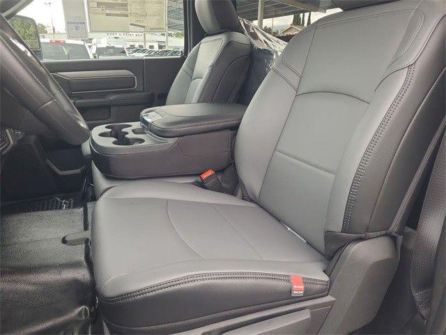 2024 Ram 4500 Chassis Tradesman/SLT