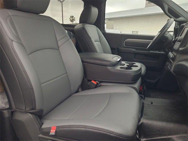 2024 Ram 4500 Chassis Tradesman/SLT