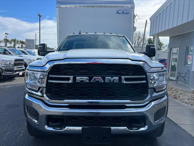 2024 RAM Ram 5500 Chassis Cab RAM 5500 TRADESMAN CHASSIS REGULAR CAB 4X2 120 CA