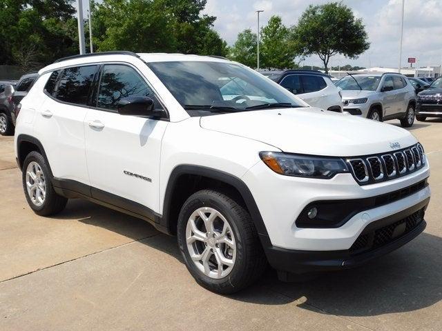 2024 Jeep Compass COMPASS LATITUDE 4X4