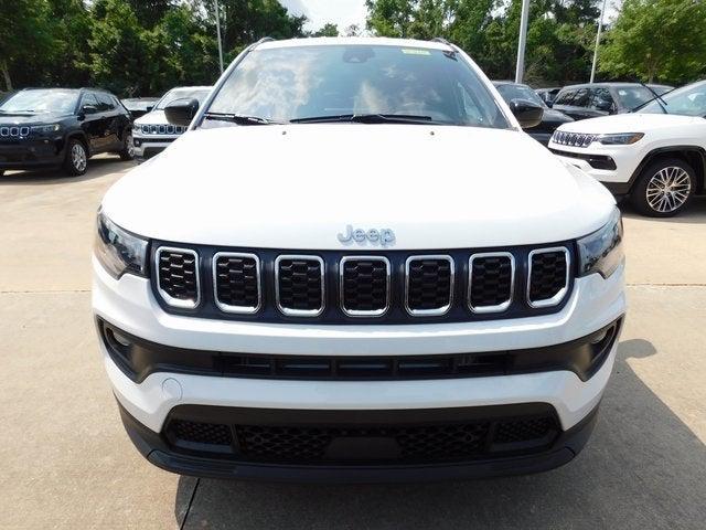 2024 Jeep Compass COMPASS LATITUDE 4X4