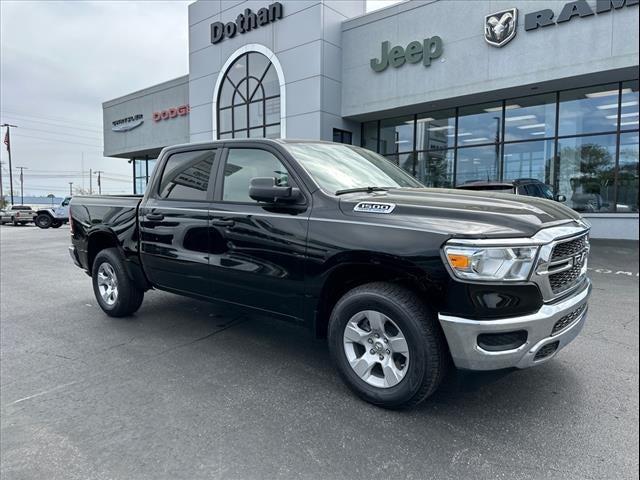 2024 RAM Ram 1500 RAM 1500 TRADESMAN CREW CAB 4X4 57 BOX