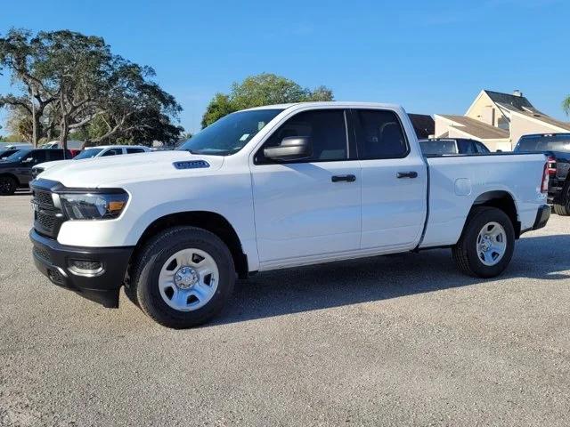 2024 RAM Ram 1500 RAM 1500 TRADESMAN QUAD CAB 4X4 64 BOX