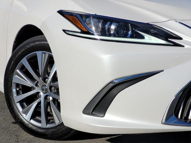 2021 Lexus ES 300h 300h 2021 Lexus ES 300h 300h