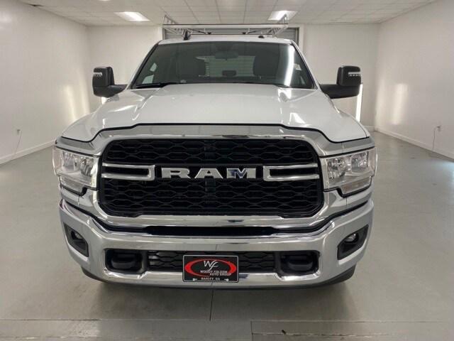 2024 RAM Ram 3500 RAM 3500 TRADESMAN CREW CAB 4X4 8 BOX